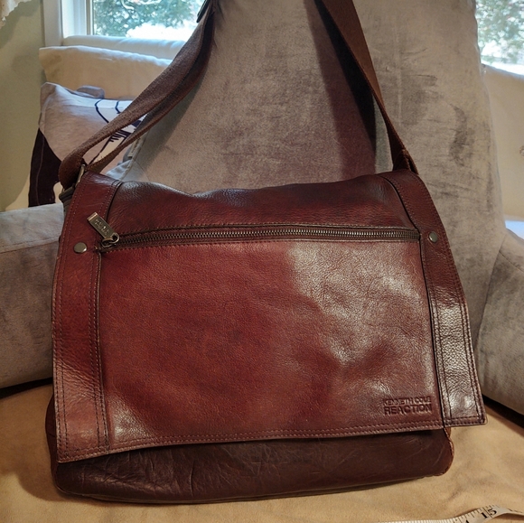 Kenneth Cole Reaction Dark Brown Messenger/Laptop/Briefcase Bag - Picture 4 of 7